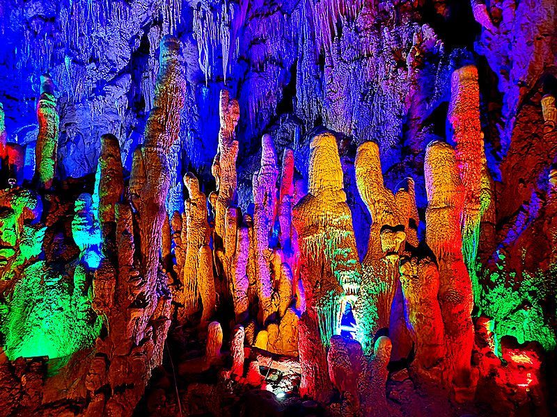 松桃潜龙洞景区