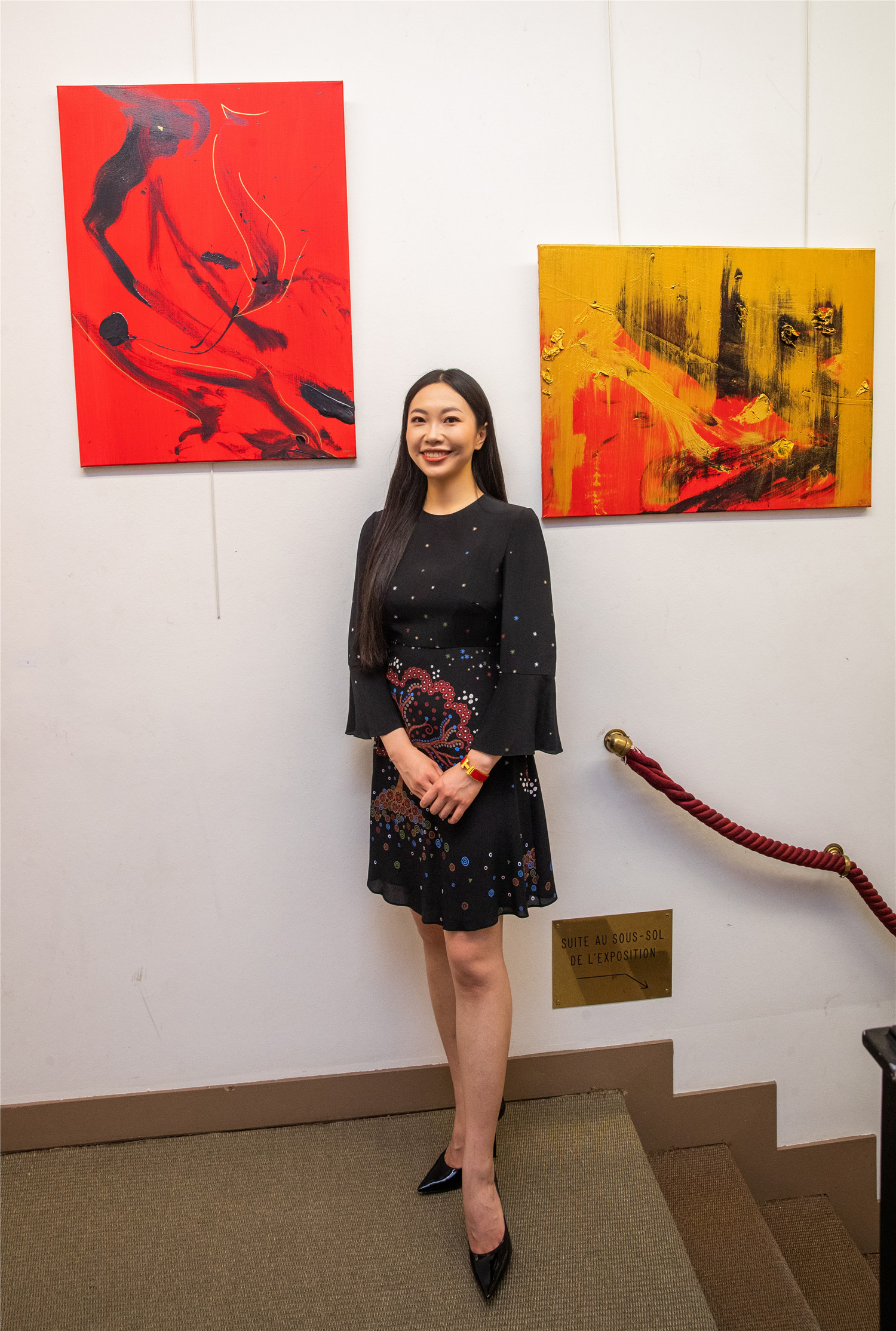 女,1986 年出生于中国山东,中国青年艺术家,中国青年画家,,三米画轴