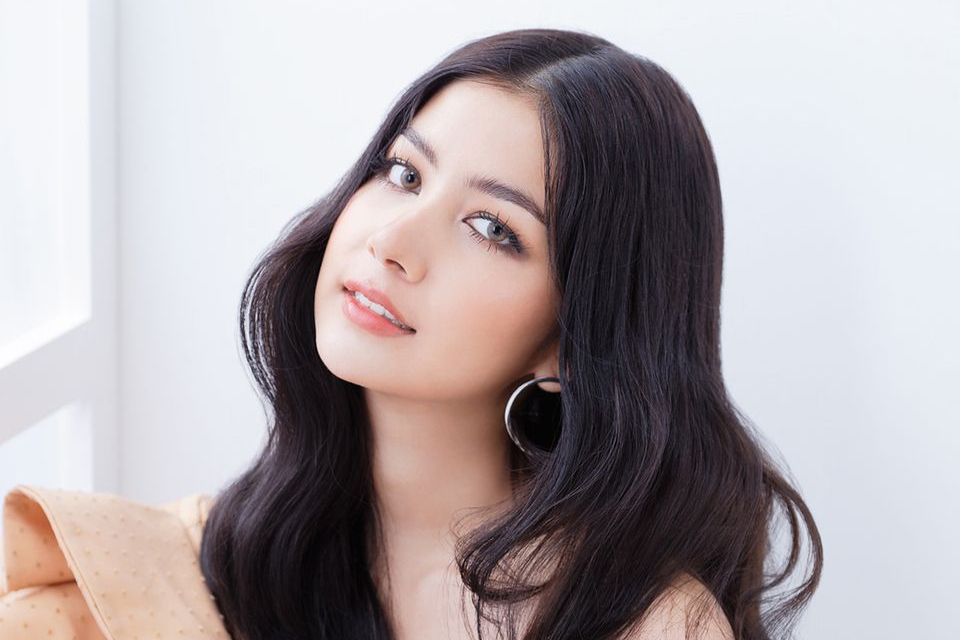 1997年12月16日出生于泰国,泰国七台签约女演员,模特