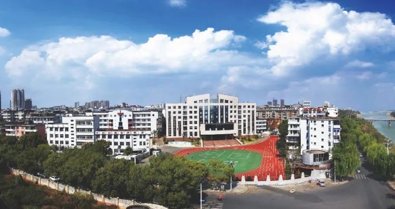 凤凰镇,隶属江西省吉安市 a target="_blank" href="/item/吉安县