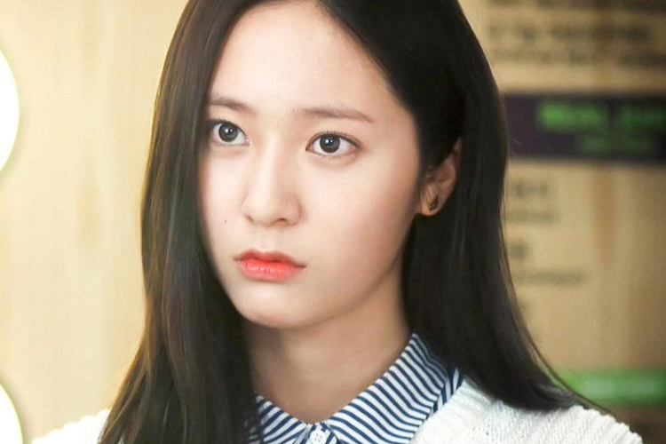  /a>剧中人物,由 a target="_blank" href="/item/郑秀晶/3136367"