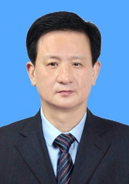  p>余道文,男,汉族,1967年7月出生,安徽无为县人,1989年1月入党,1989