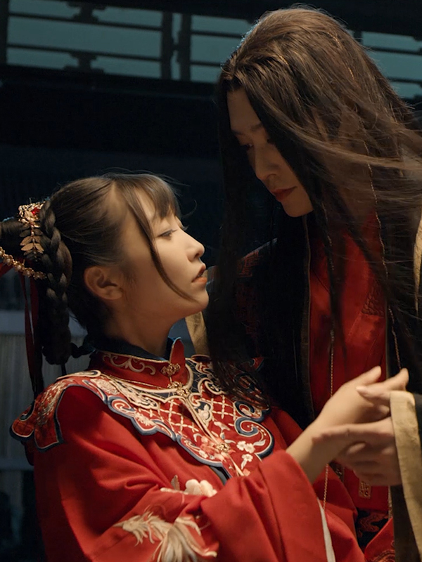 《冥君娶妻》是由快点tv出品自制,导演吴承峰执导,古蛇,凶残小白兔