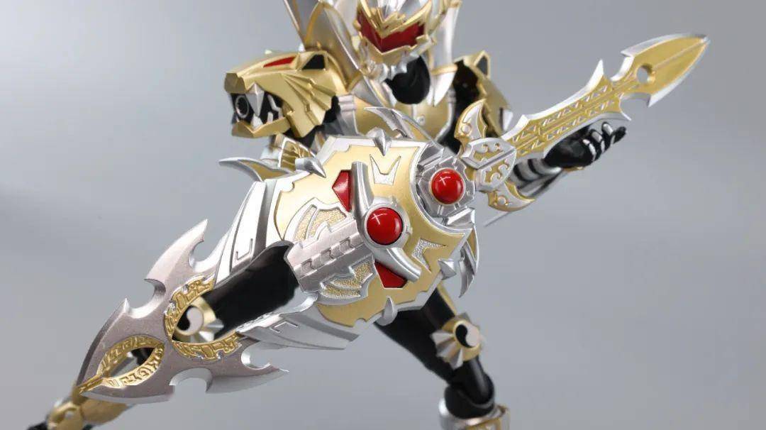 帝皇侠,登场于中国科幻特摄剧《 a target="_blank" href="/item/铠甲