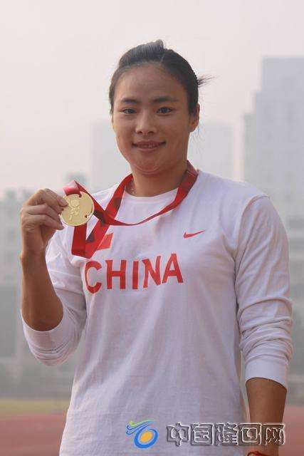  p>刘春花,女,隆回县雨山人,1997年9月考入隆回一中初中部 sup data