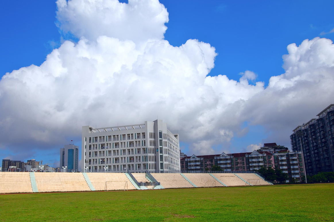 深圳市宝安中学