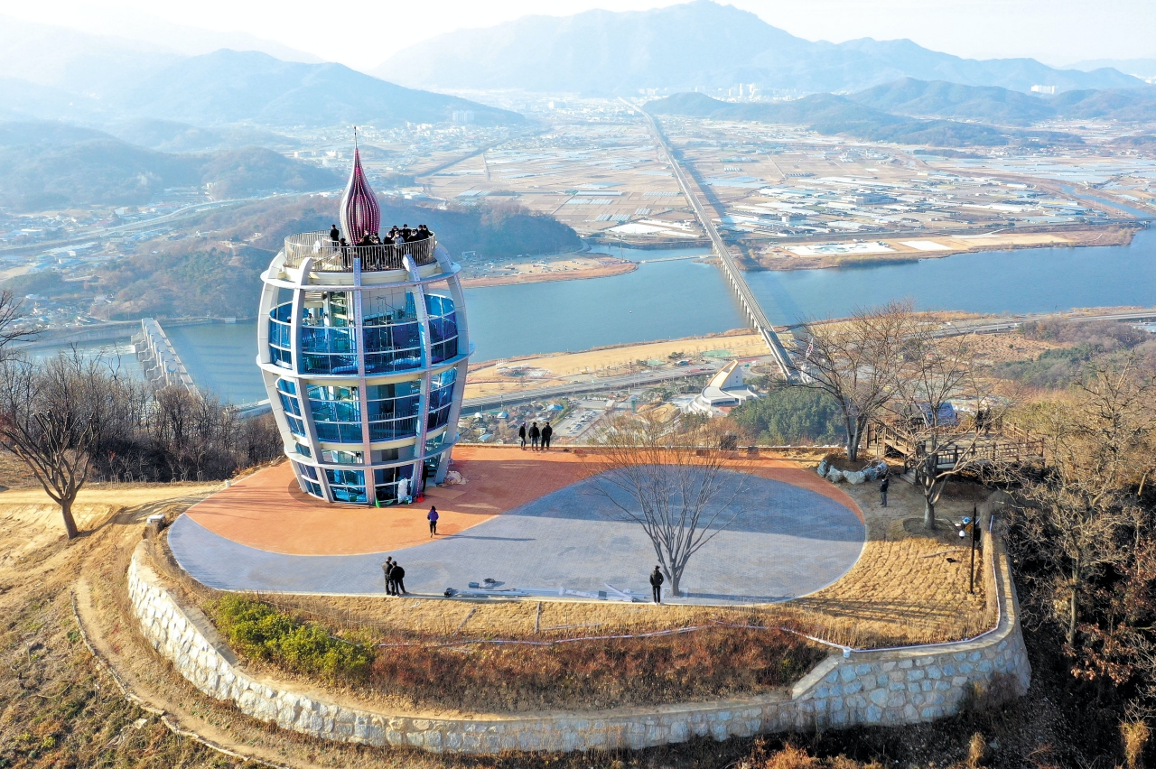 ="gnve99mb5a">是位于 a target="_blank" href="/item/韩国/6009333"