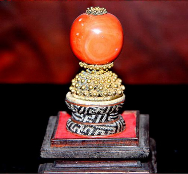 象牙红珊瑚顶戴年代