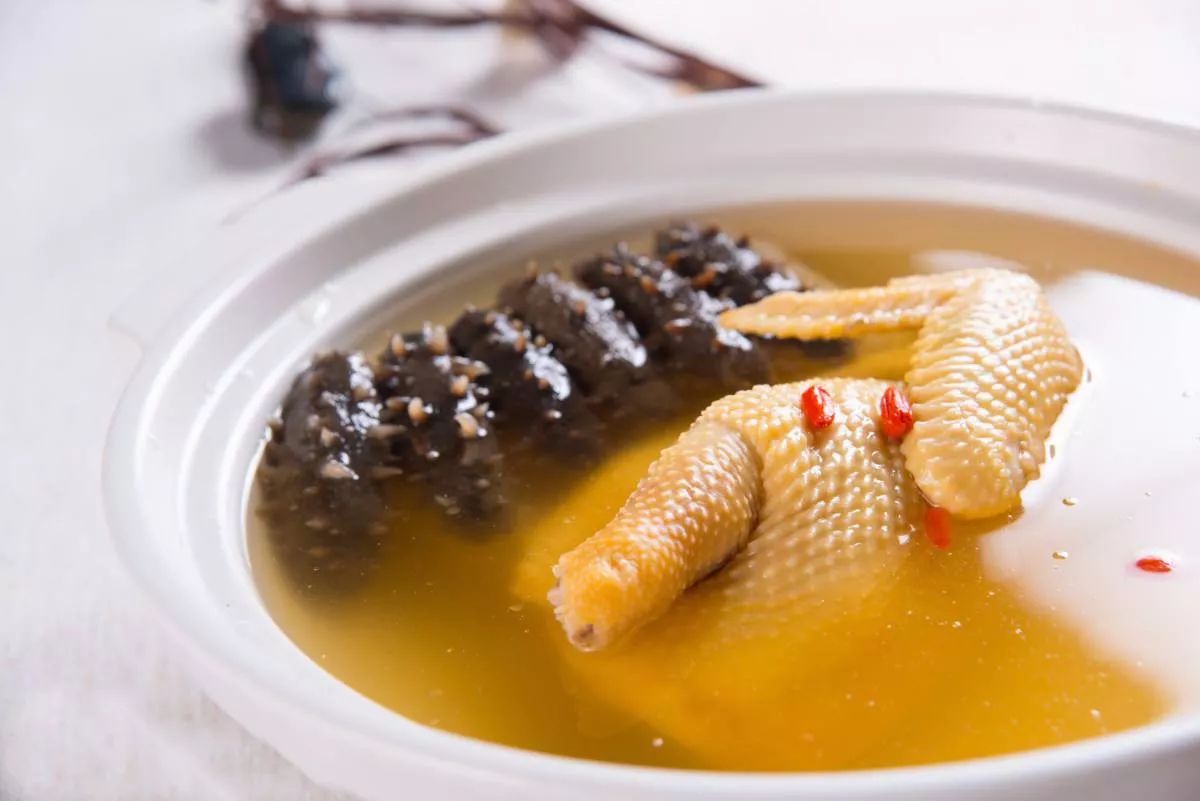 煲海参鸡汤