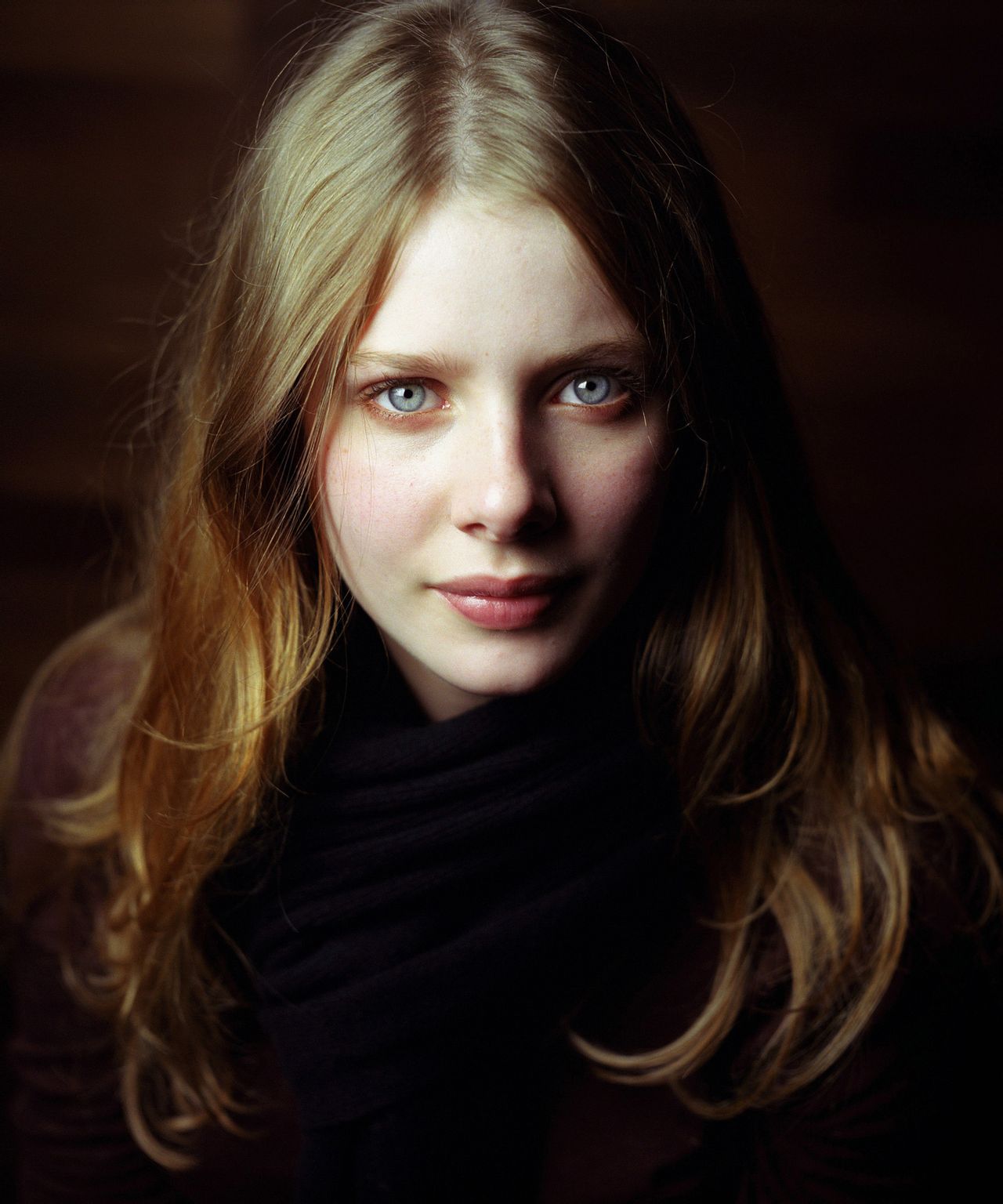  p>蕾切儿·哈伍德(rachel hurd-wood),1990年8月17日出生于伦敦,英国