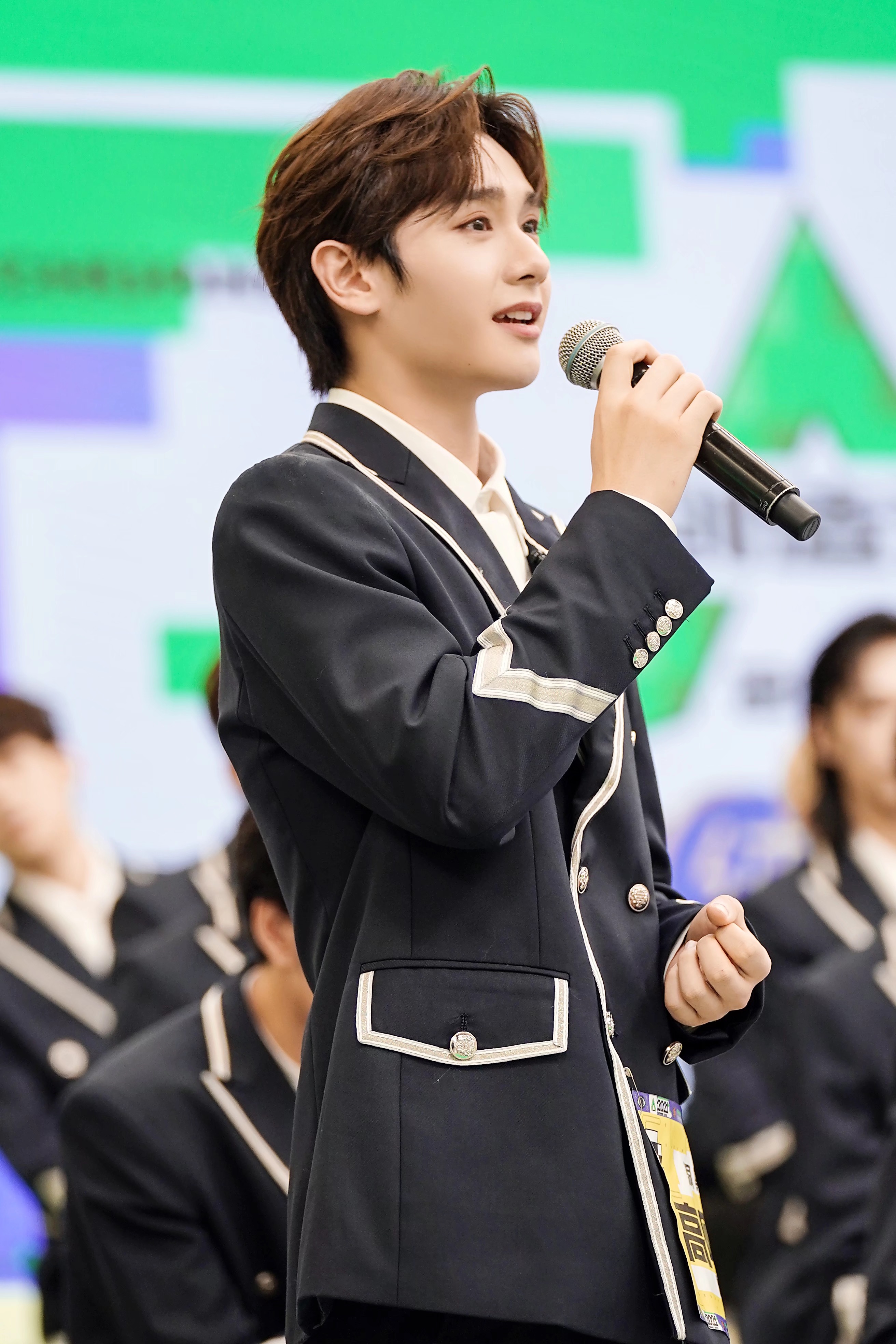 5mo">高卿尘(nine),本名康齐特·本萨提帕迪,1999年7月11日出生于泰国