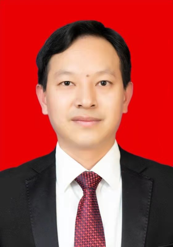  p>朱玖亮,现任江西省安福县平都镇党委副书记,镇长. /p>