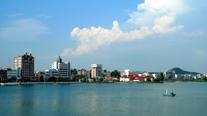  p>枞阳县,隶属于安徽省 a target="_blank" href="/item/铜陵市