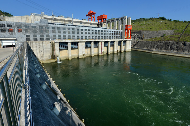  p>托口水电站是 a href="#" data-lemmaid="131788">沅水 /a>干流