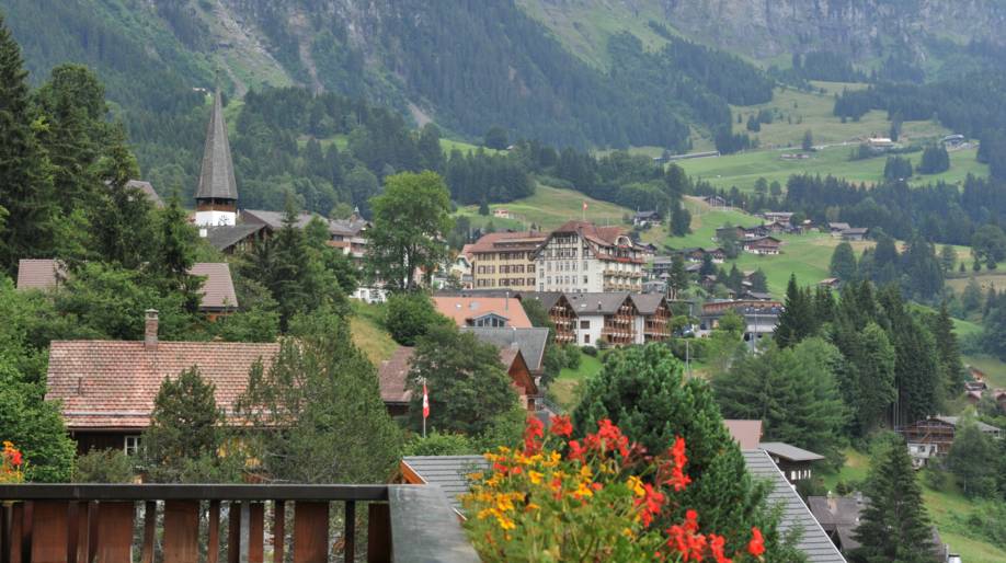 相山镇,隶属江西省抚州市 a target="_blank" href="/item/崇仁县