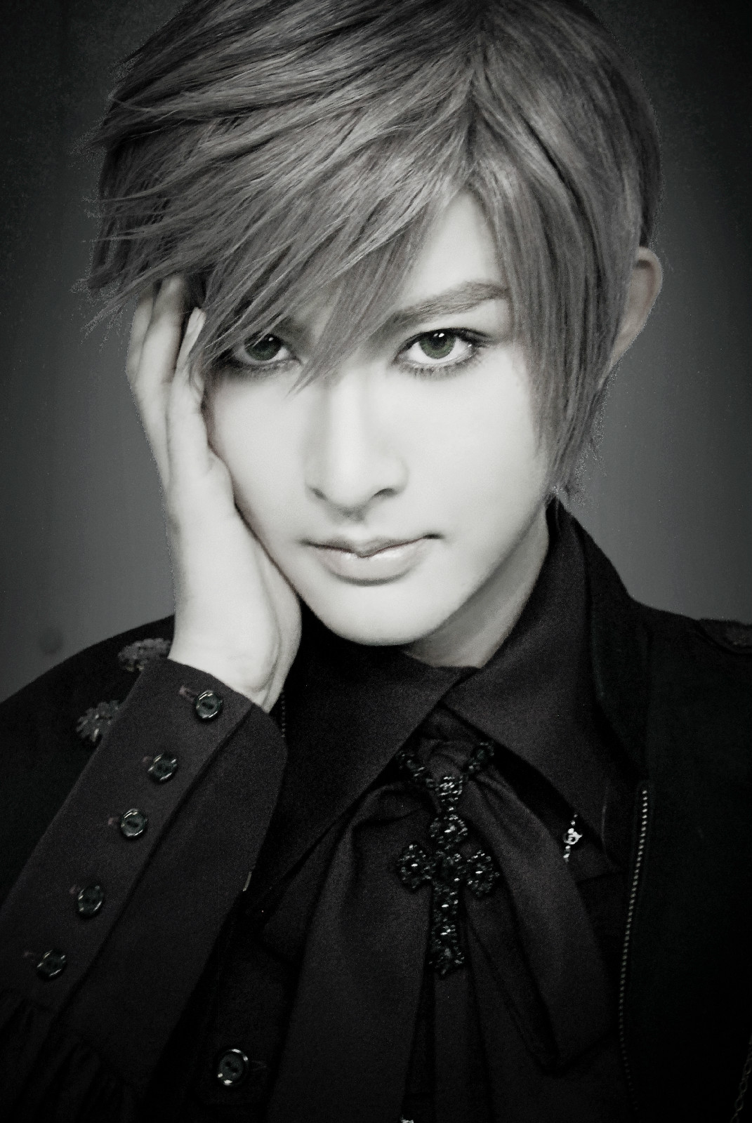 优秀的cosplay团队黑天工作室打造一部二次元coser为主演的网络真人剧