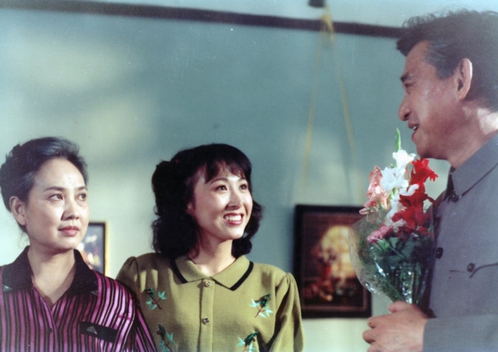 《多管闲事》由 a target="_blank" href="/item/上海电影制片厂