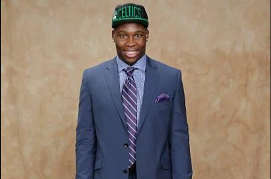  p>盖尔雄·亚布塞莱(guerschon yabusele),1995年12月17日出生于法国