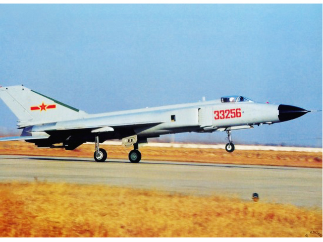 j-8,英文:shenyang j-8或f-8,北约代号:finback,译文:长须鲸)战斗机
