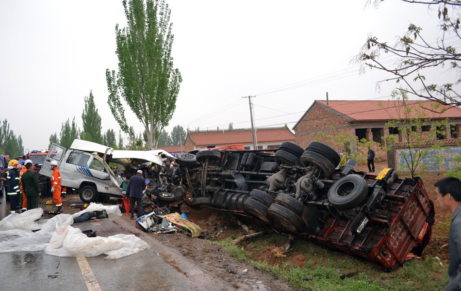 4·30宁夏同心车祸