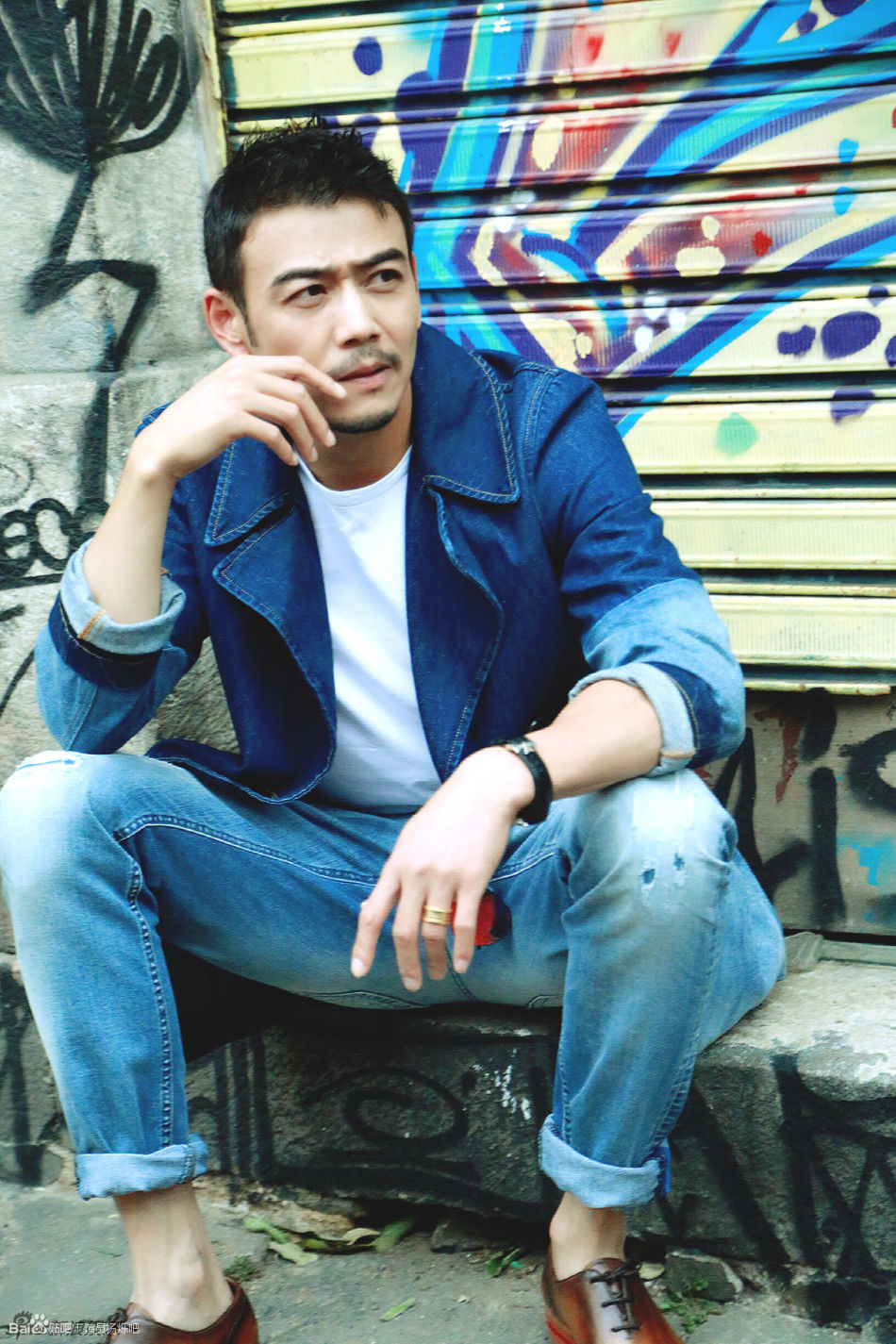  p>杨烁,1983年1月2日出生于黑龙江省伊春市,中国内地影视男演员,毕业