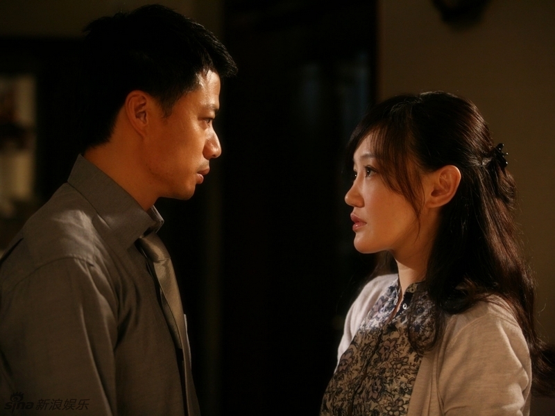  p>段奕宏,本名段龙,1973年5月16日出生于新疆伊犁伊宁市,中国内地男