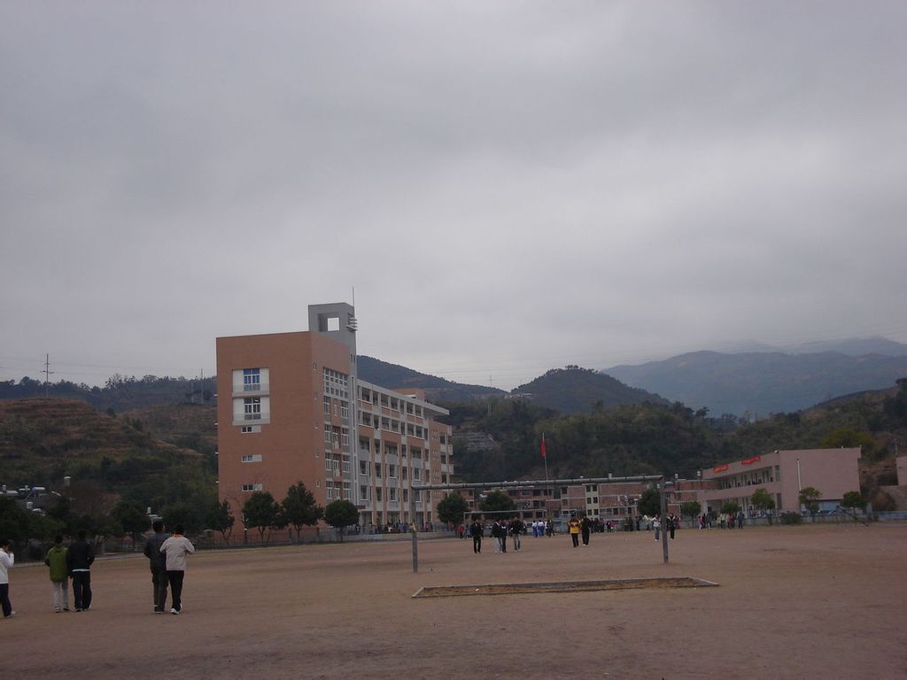 " data-lemmaid="19498430">福建省福鼎市第一中学 /a>,简称福鼎一 