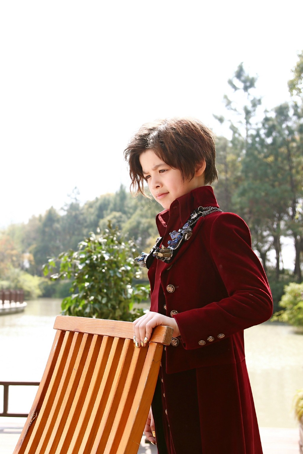  /a>和 a href="#" data-lemmaid="15638979">刘镇明 /a>联合执导, a