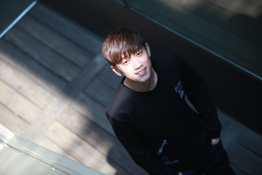  p>王矜霖 ,1990年4月23日出生于黑龙江省哈尔滨市巴彦县,中国内地