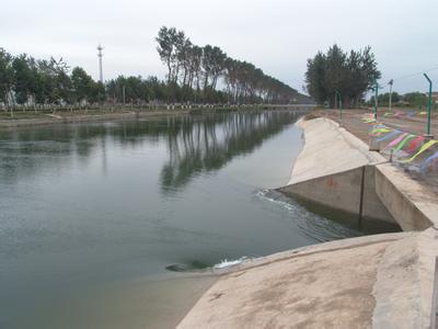 的基础上建成 a href="#" data-lemmaid="3272637">石津总干渠 /a>