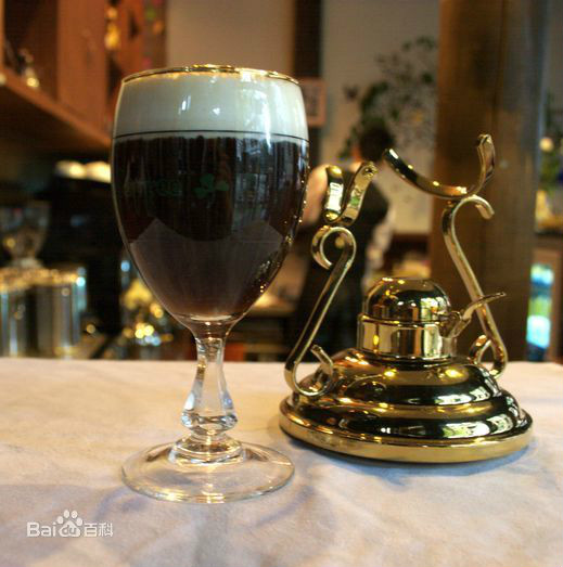  p>爱尔兰咖啡(irish coffee)是一款鸡尾酒,是以爱尔兰威士忌为基酒