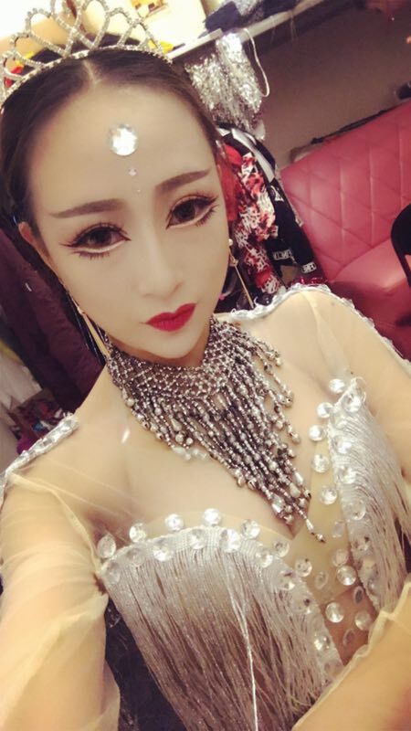  p>杨铭,中国内地小提琴演员,歌手,毕业于 a targ