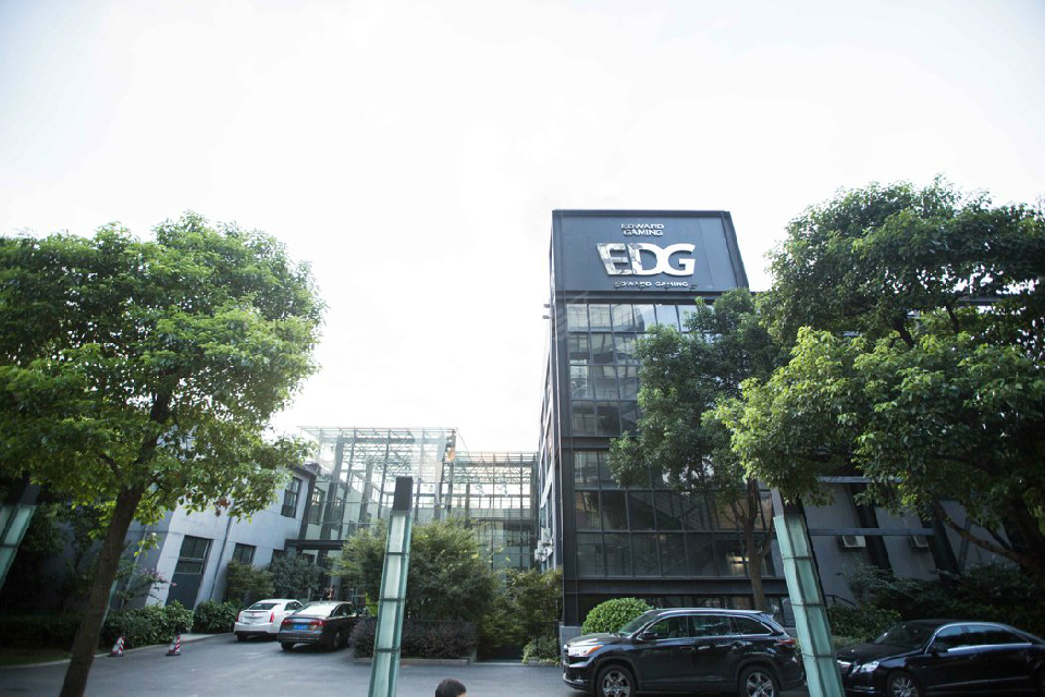 edg电子竞技俱乐部