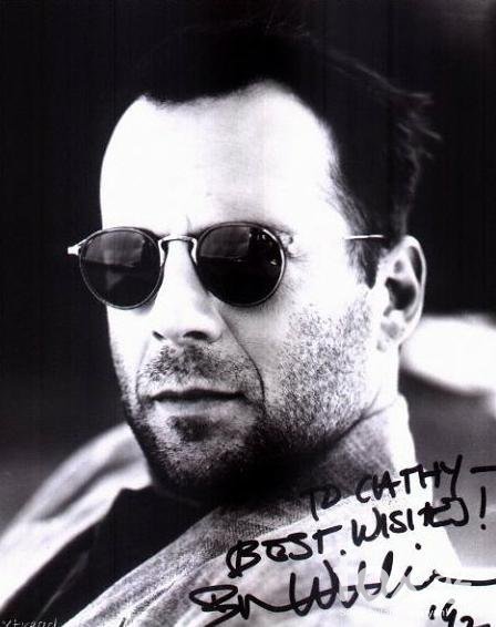  p>布鲁斯·威利斯(bruce willis),1955年3月19日生于西德,美国演员