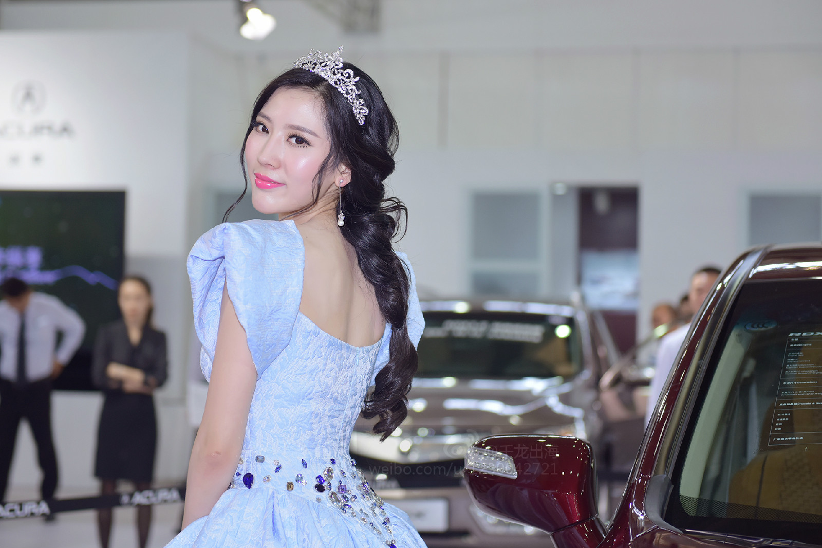  p data-id="gnwlg2y7o4">韩盼盼,1991年12月2日出生于中国湖北武汉