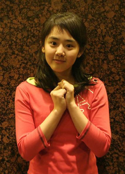  p> a target="_blank" href="/item/文瑾莹">文瑾莹 /a>,即文根英