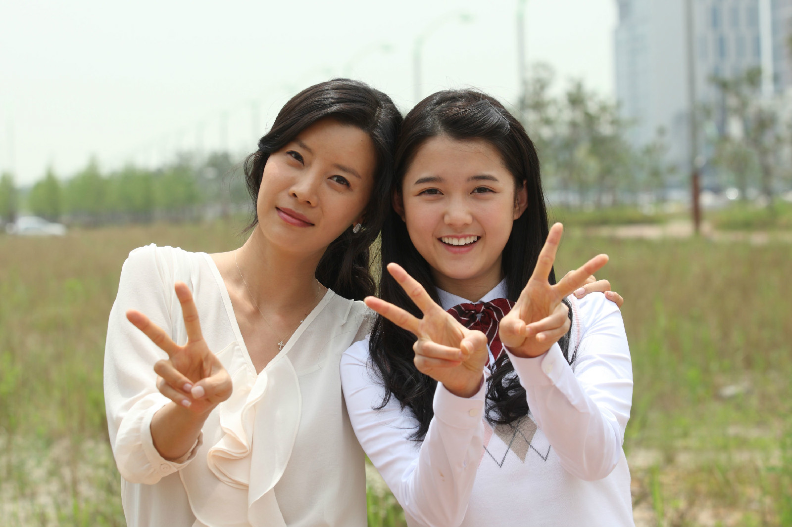  p>《别哭妈妈》是由金龙韩执导, a target="_blank" href="/item