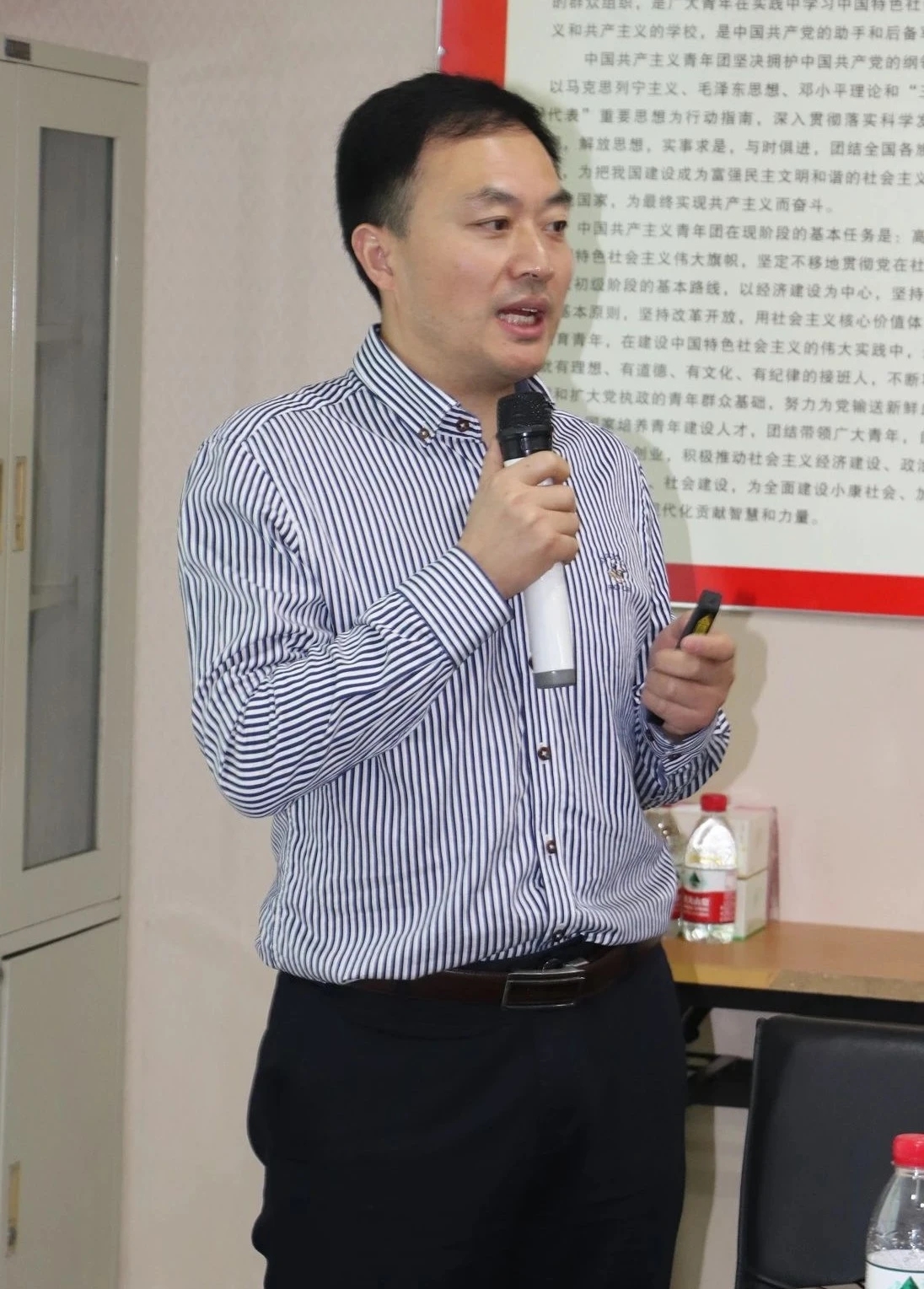  p data-id="2j2skfymukj">程栋是江西上饶广丰县洋口镇壶村人,父母都