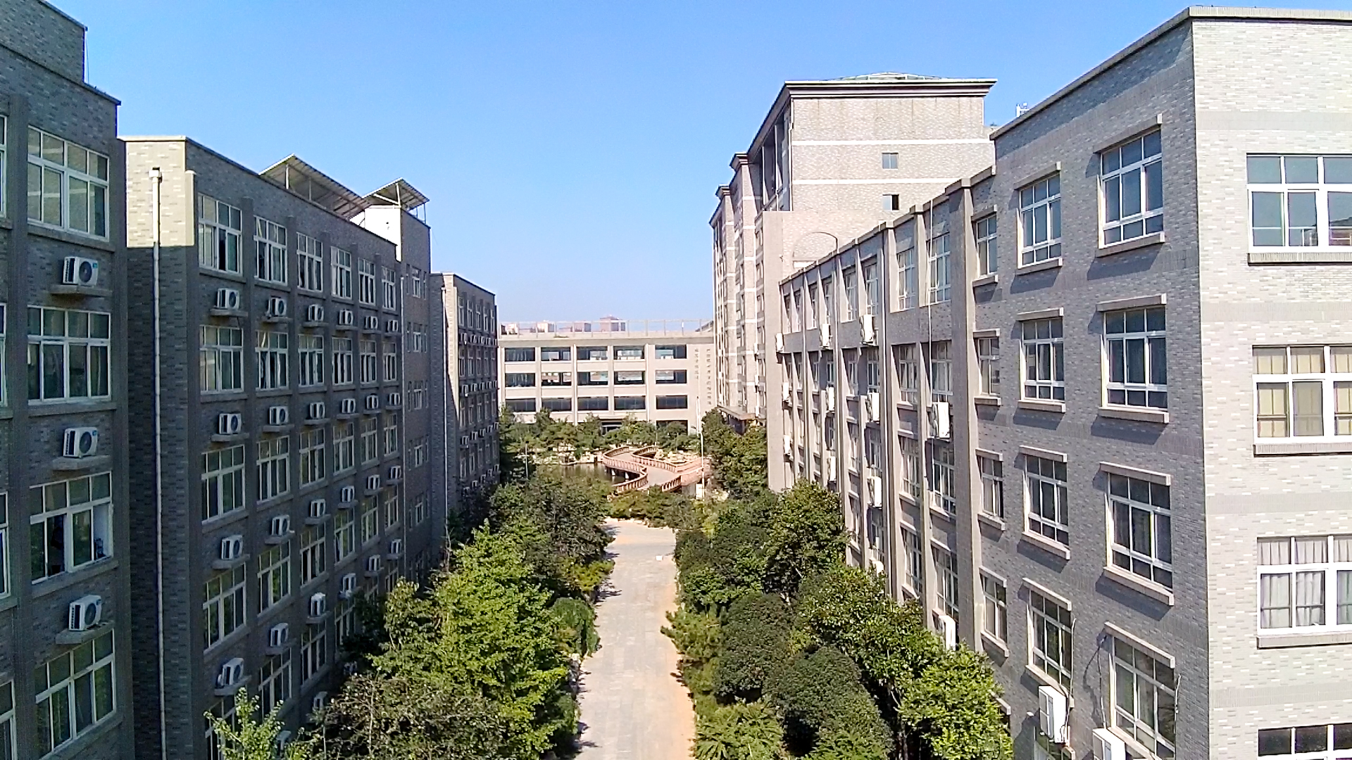 山东蓝翔技师学院