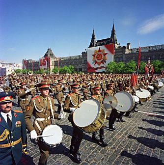  The Soviet Union Military Orchestra marching to the military parade of the 45th anniversary of the victory of the Great Patriotic War