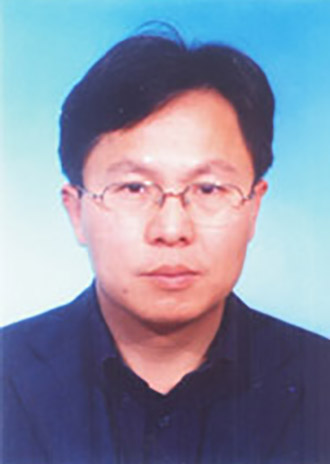 data-lemmaid="526353">安徽省无为县人,1963年9月出生,教授,博士