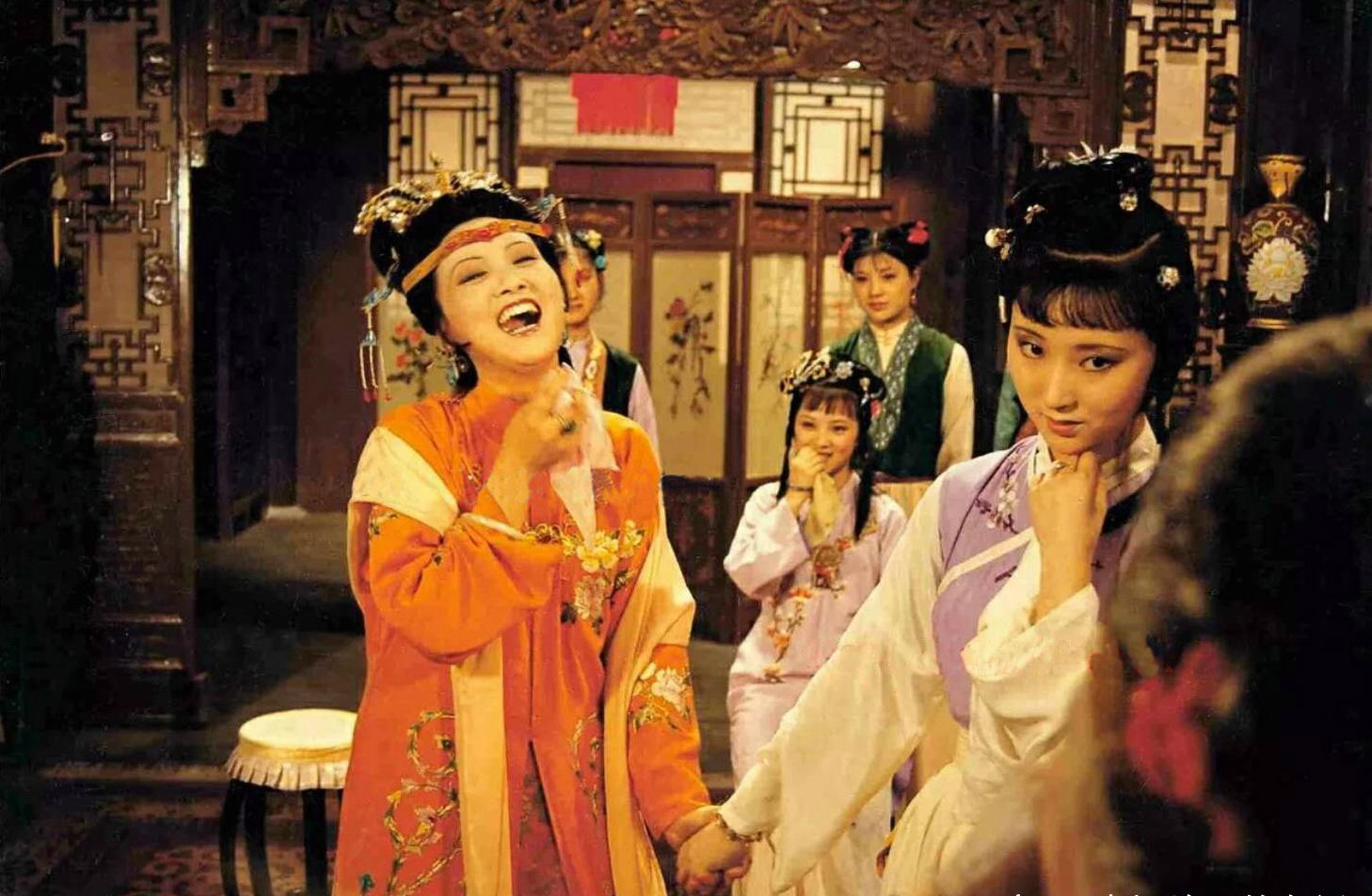 《红楼梦》：林黛玉进贾府何以“步步留心、时时在意”？_百科TA说