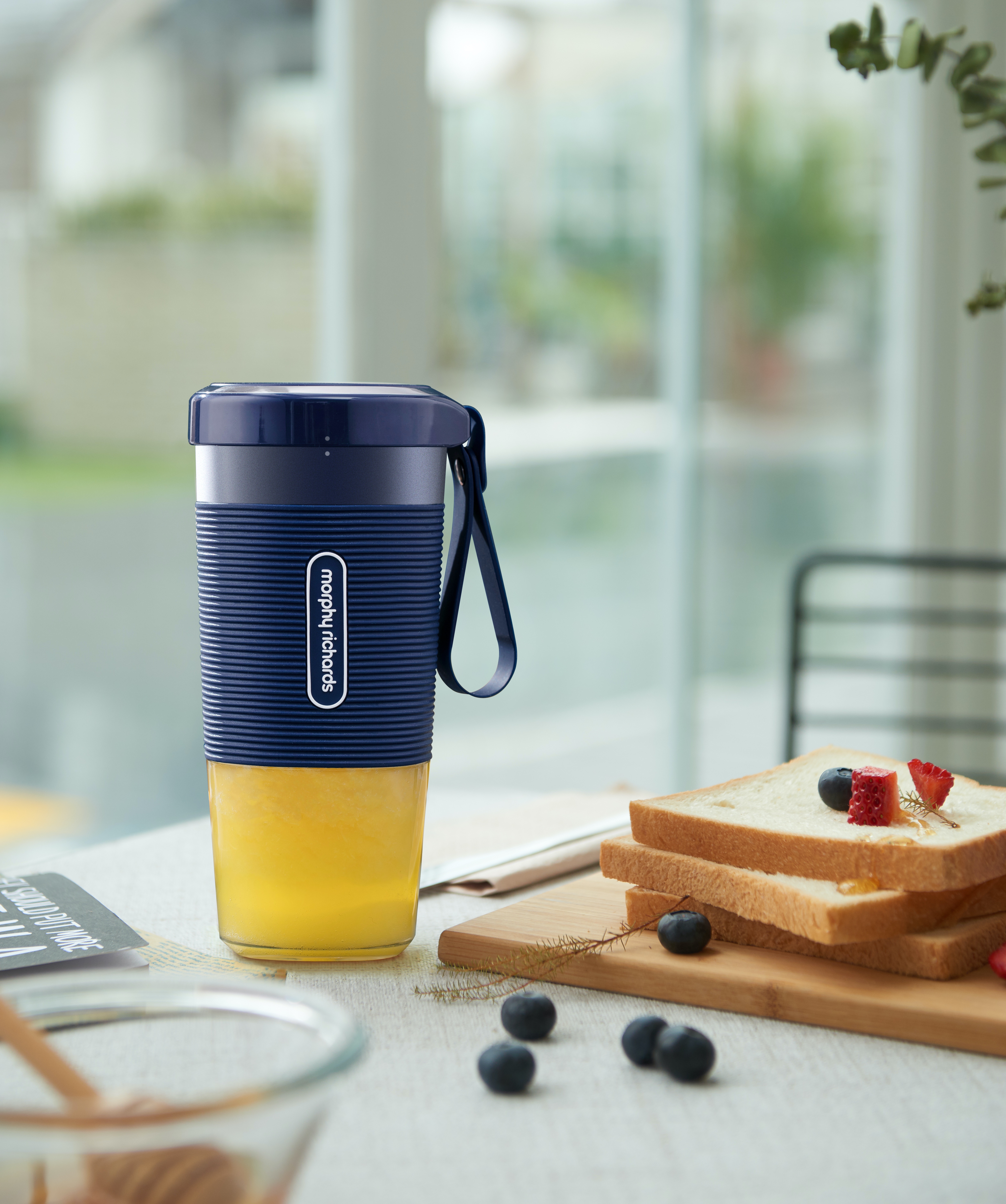 摩飞便携榨汁杯