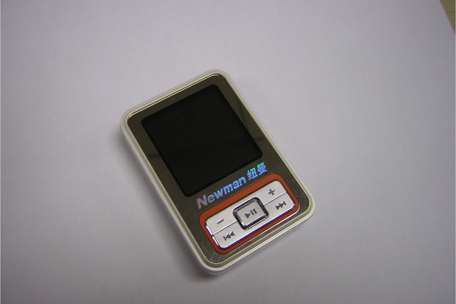  p>纽曼m520(2gb)是纽曼公司生产的mp4. /p>