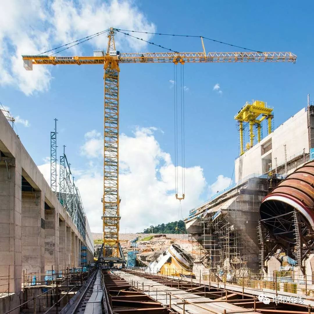 轨道式塔式起重机