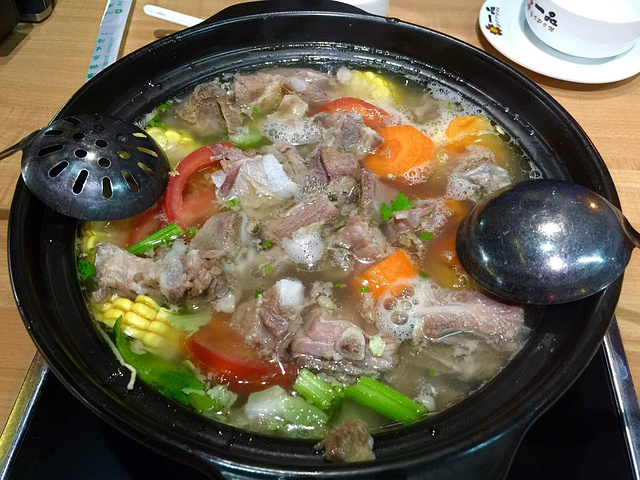 清汤排骨火锅