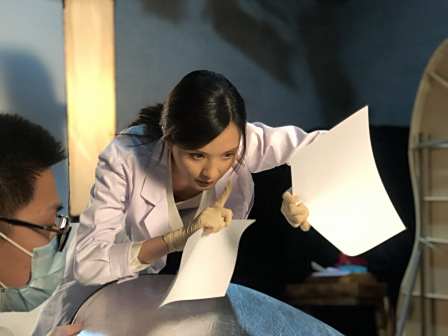 演员彭静剧照