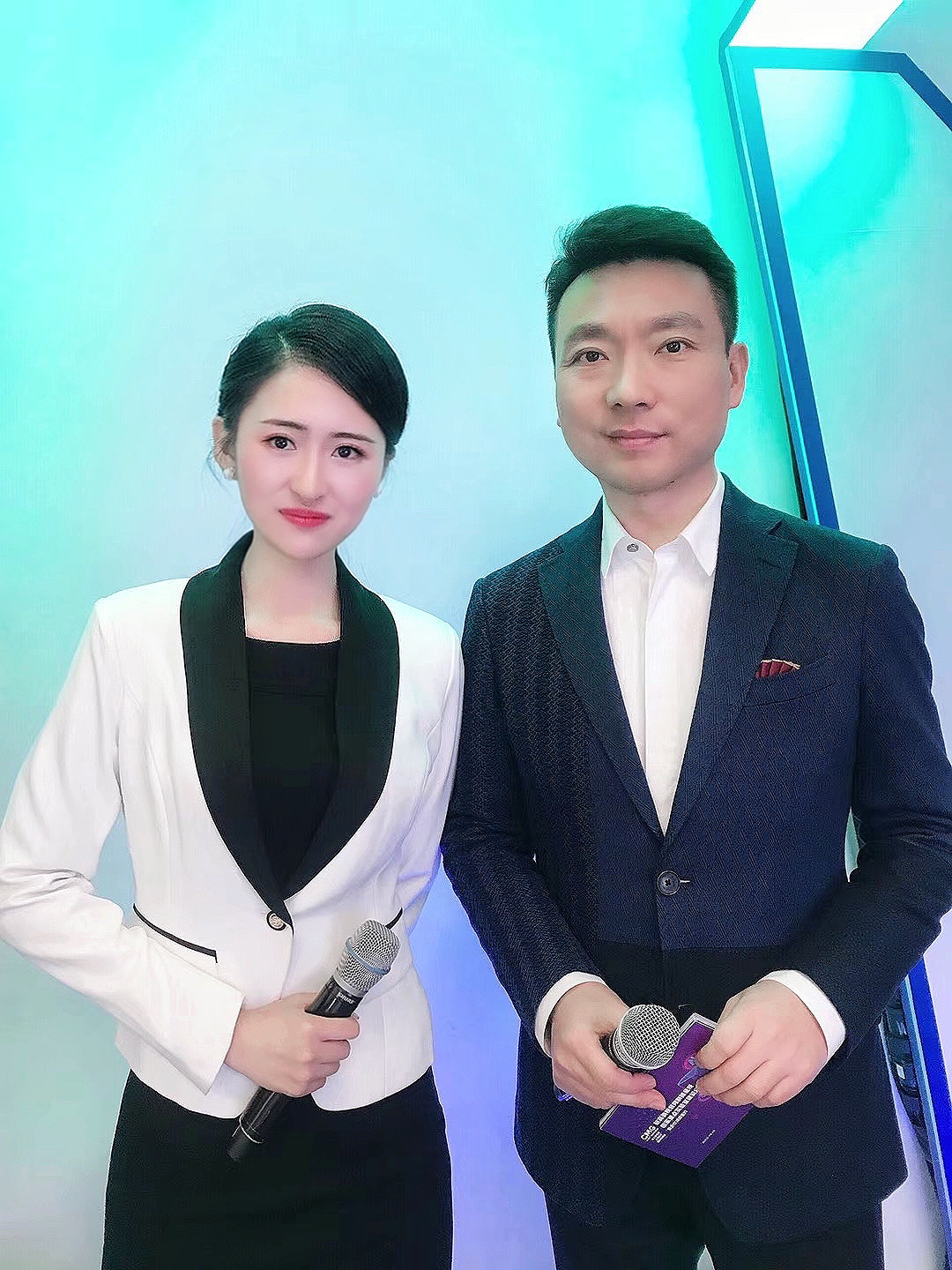 class="ref" data-ctrid="szqqyzlx7j7g">黄鑫鑫,女,出生于山东潍坊