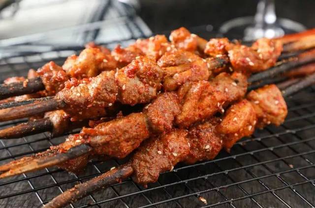 红柳枝烤羊肉