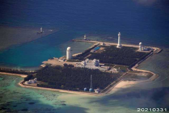  p>华阳礁(huayang reef,西方一些书也称为"cuarteron reef"),位于 a